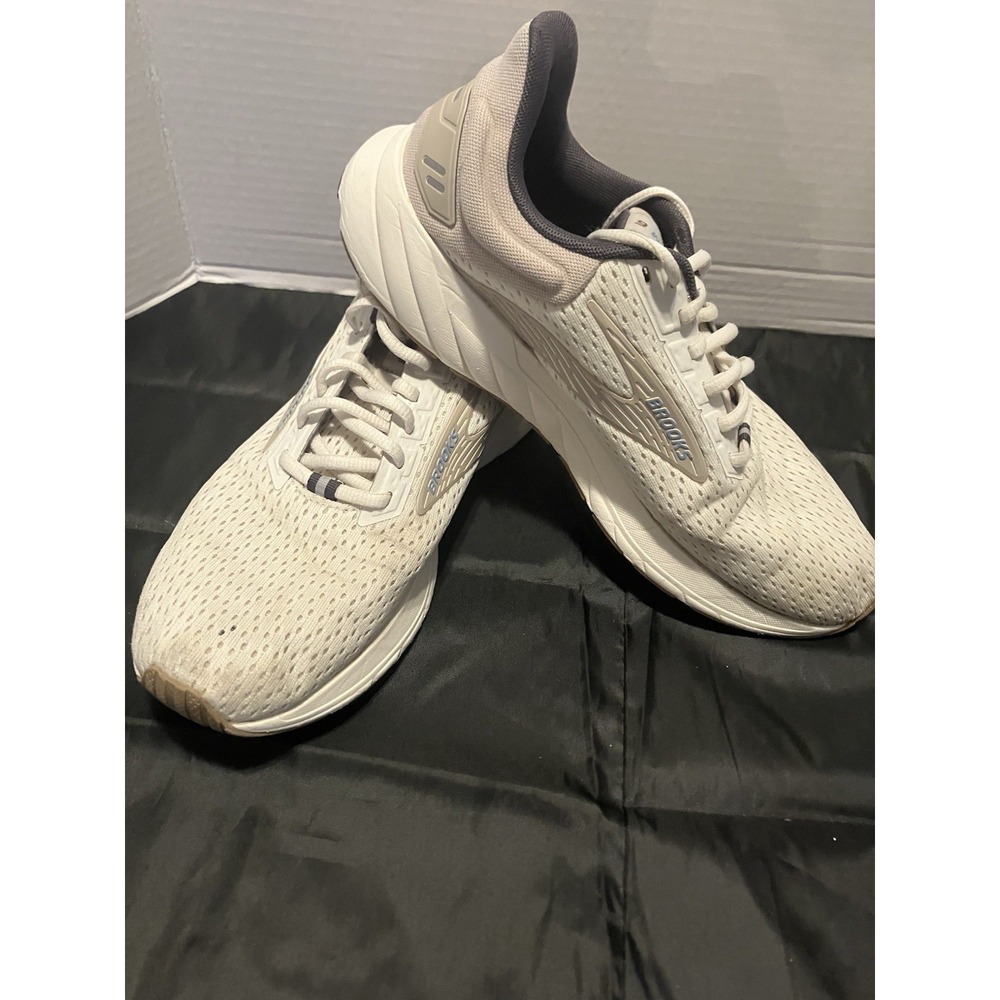 Brooks Anthem 6 Unisex Running Shoe Neutral Cream Coconut Portabella Color 10